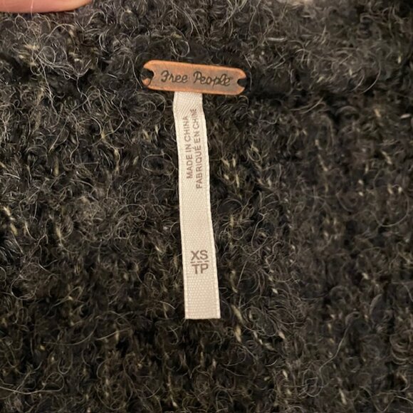 Free People Oversized Boucle Cardi Sweater XS Grey Alpaca Blend - Picture 7 of 10